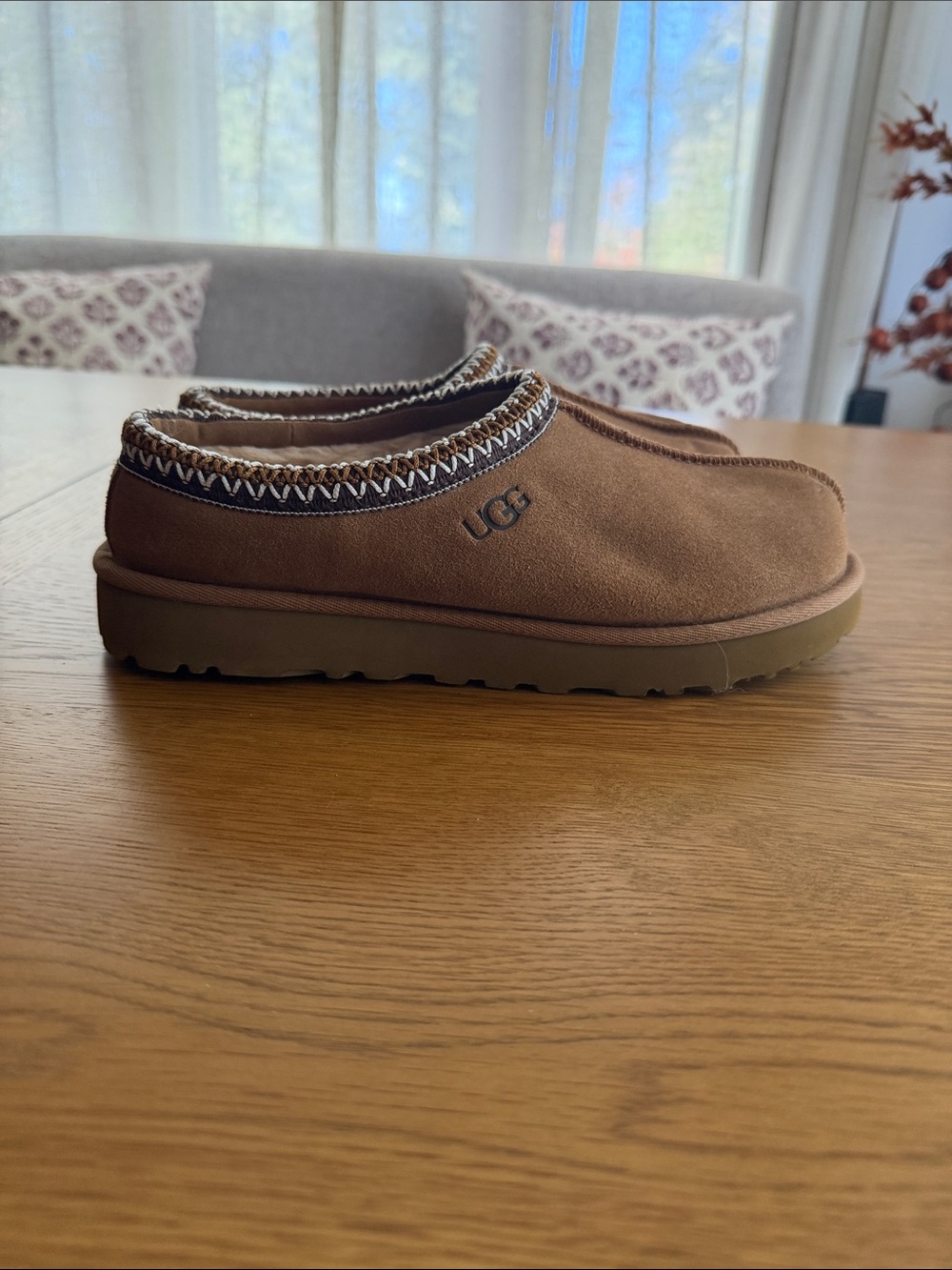 UGG Women’s Tasman — Chestnut